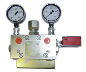 Bijur Delimon DR401A0201 - Reversing valve DR4-1 - 200 bar - Proximity switch - 2 Manometer with adapter