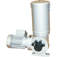 20300204E1000 - BEKA MAX - Grease lubrication Pump - Motor 0,37 kw - 2,0 kg Sheet steel Reservoir - 4 outlets - Transmission ratio 560: 1