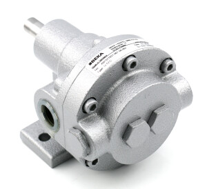 303101204 - BEKA MAX - Gear Pump - Series U 3 B - Foot Pump - with pressure limiting valve - Direction of rotation left - 12 l/min