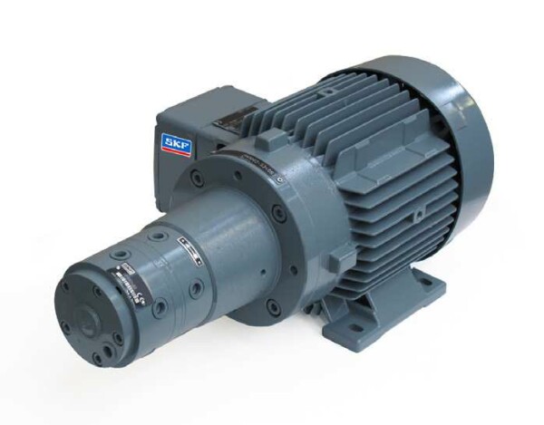 ZM502-S2+140 - Vogel / SKF 5-circle Gear Pump ZM502-S2 - 5 x 0,2 l/min - 30 bar - 230/400 Volt - Foot units for mounting separately from the oil tank